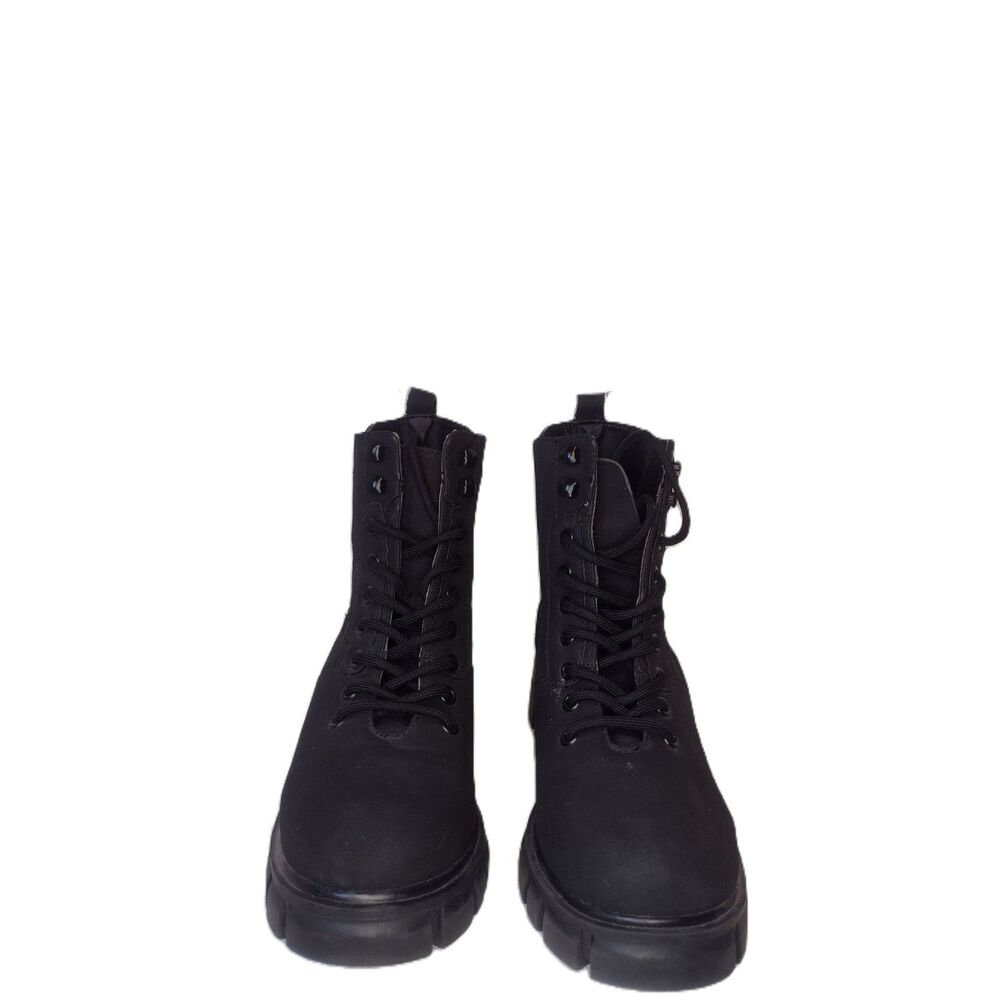 MIA Black Lace Up Lug Sole Combat Boots Size 8 Women's Grunge Platform Bootie